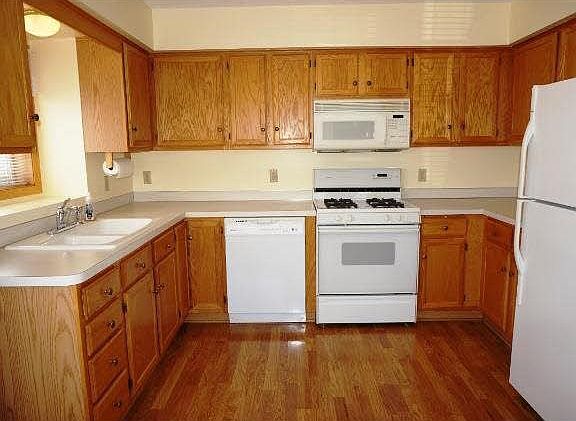 5th image of 8620 Oxford Lane