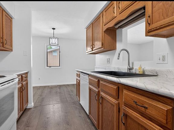4th image of 1306 Cadwell Dr