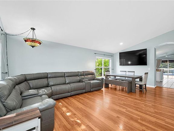 4th image of 2835 Orange Grove TRL