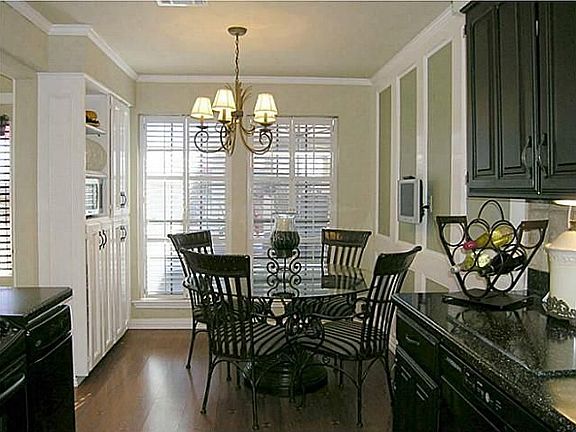 5th image of 1417 Strickland Dr