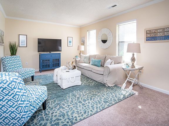 3rd image of 6280 Lucille Dr APT C
