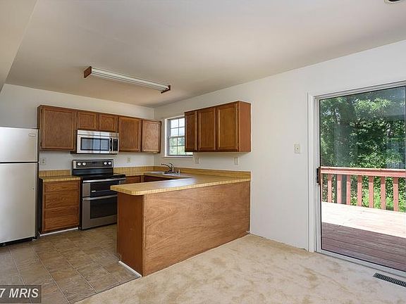 2nd image of 9422 Riverbrink Ct