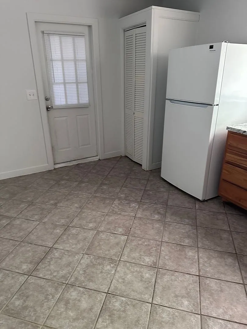 3-Bedroom/ 1.5-Bath - Delightful Home in Fort Walton Beach - Great Location "A Must-See Home" — Photo 2