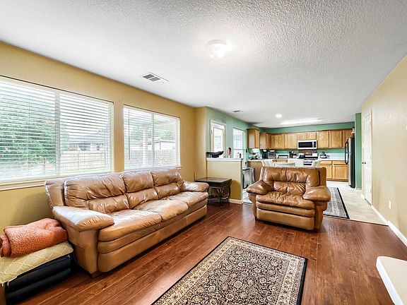 5th image of 1017 Coronation Way
