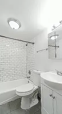 94 Saint Mark's Place — Photo 4