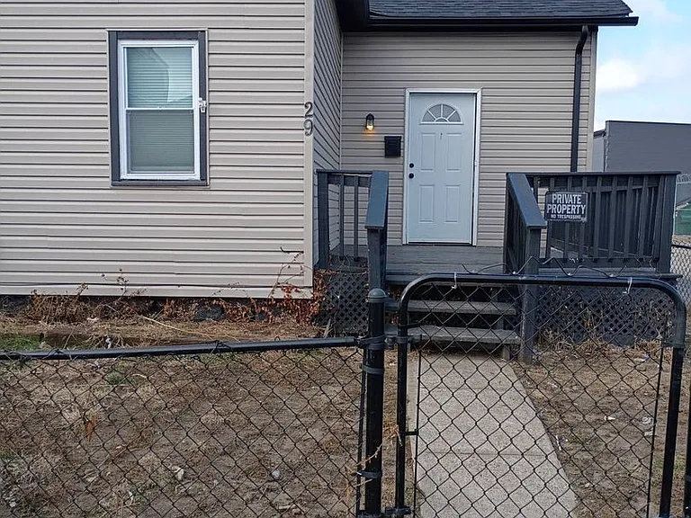 29 N Garfield St — Photo 2