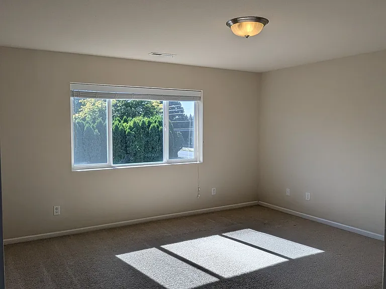 11810 NE 128th Pl — Photo 23