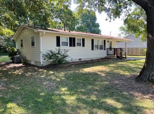 318 Garden Ave SE, Lindale, GA 30147
