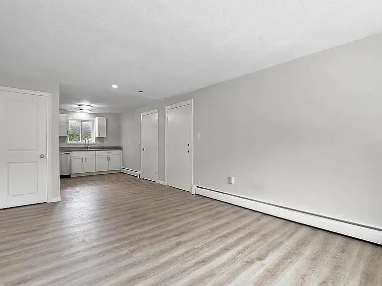 19 Walnut St #WAL19UNIT3 — Photo 9
