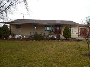 2741 W Lake Rd, Wilson, NY 14172