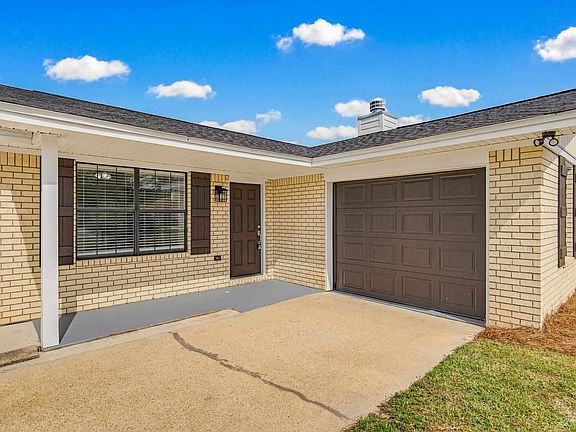 2nd image of 863 Amberway Dr