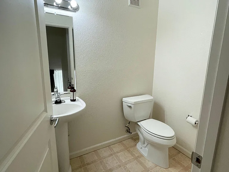 7700 E Academy Blvd #205 — Photo 23