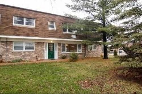 1st image of 425 N Stephen Dr APT 3