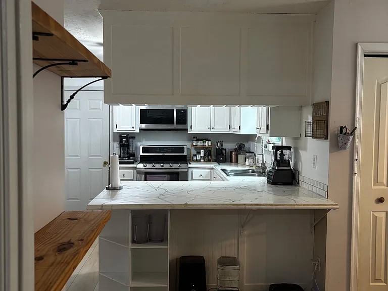 5720 Haley Ln — Photo 12