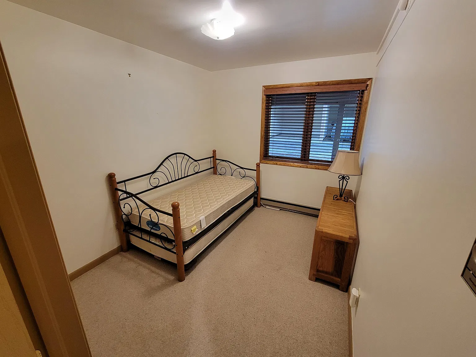 2540 Kinnikinnick Rd — Photo 3