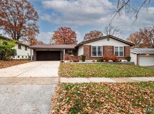 340 New Ballwin Rd, Ballwin, MO 63021