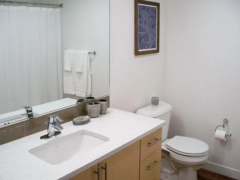 750 11th Ave E #105 — Photo 8
