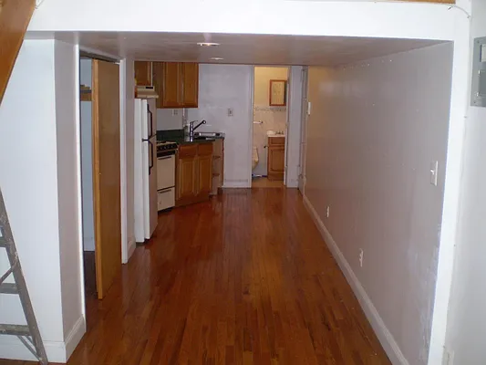 Rented by Maximus Realty Group | media 31