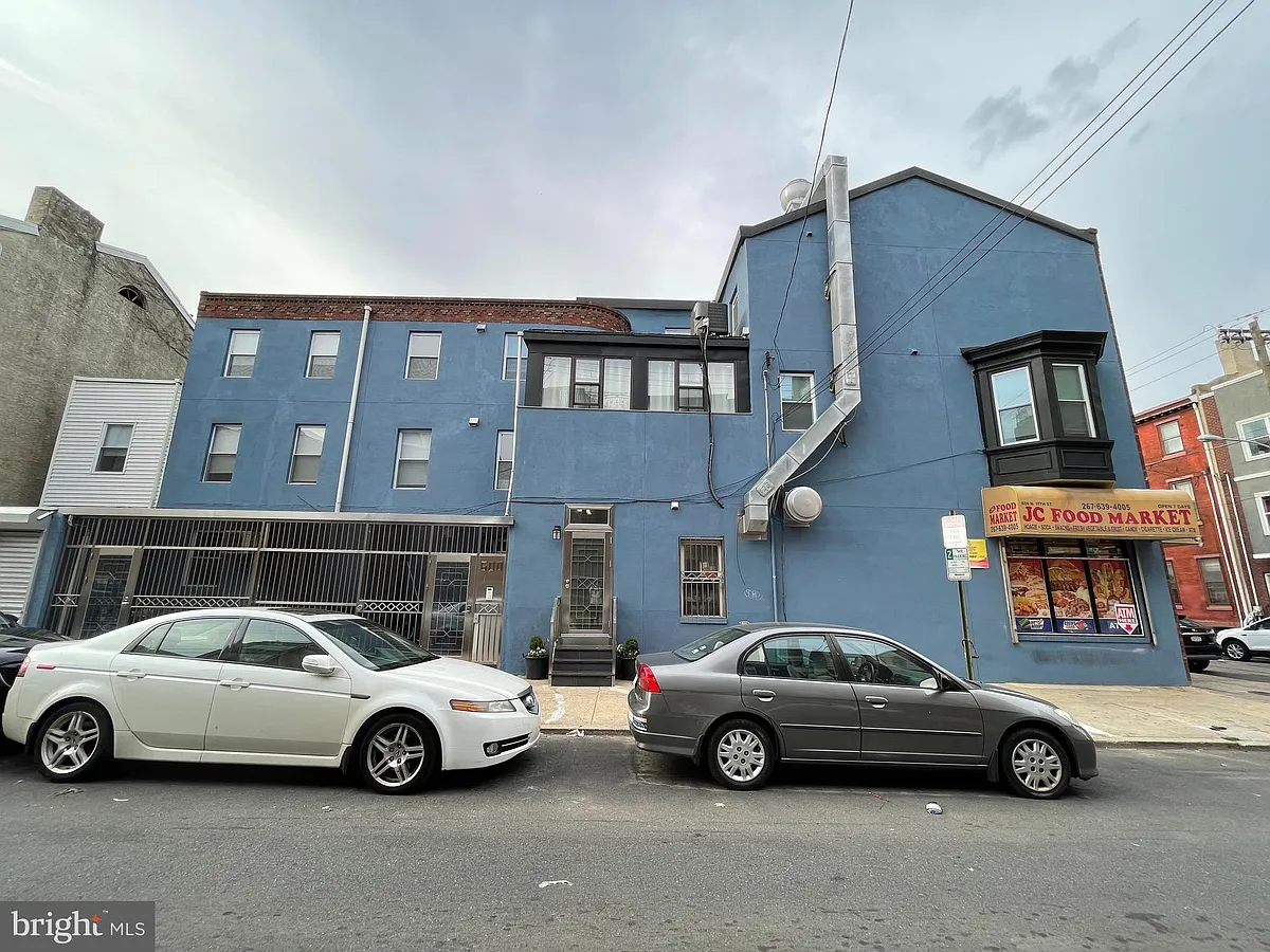 Building Photo - 600 N 11th St #2