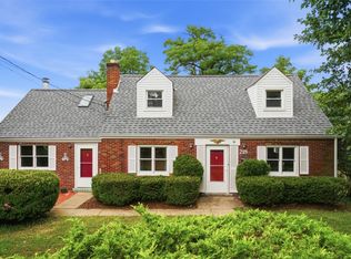 218 Old Lesnett Rd, Pittsburgh, PA 15241