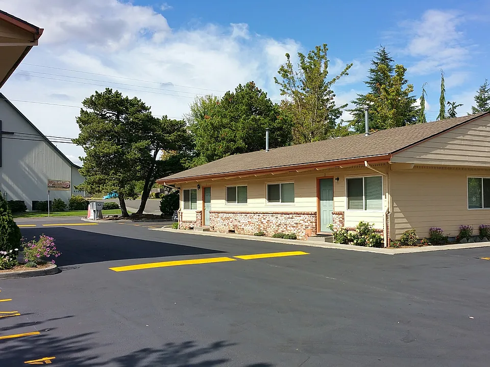 Elizabeth Apartments