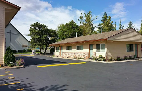 Elizabeth Apartments Photo 1