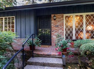 1026 Troon Rd, Lake Oswego, OR 97034