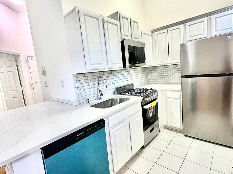 86 South St #2 — Photo 12