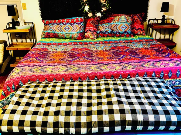 4606 Backwoods Rd, Chesapeake, VA 23322