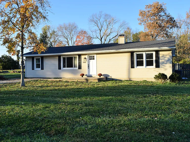 1905 Ryan Rd — Photo 1