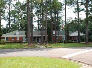 301 W Burch St, Hartford, AL 36344