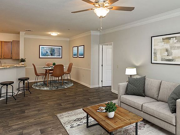 4th image of 526 Dill Ln APT 416