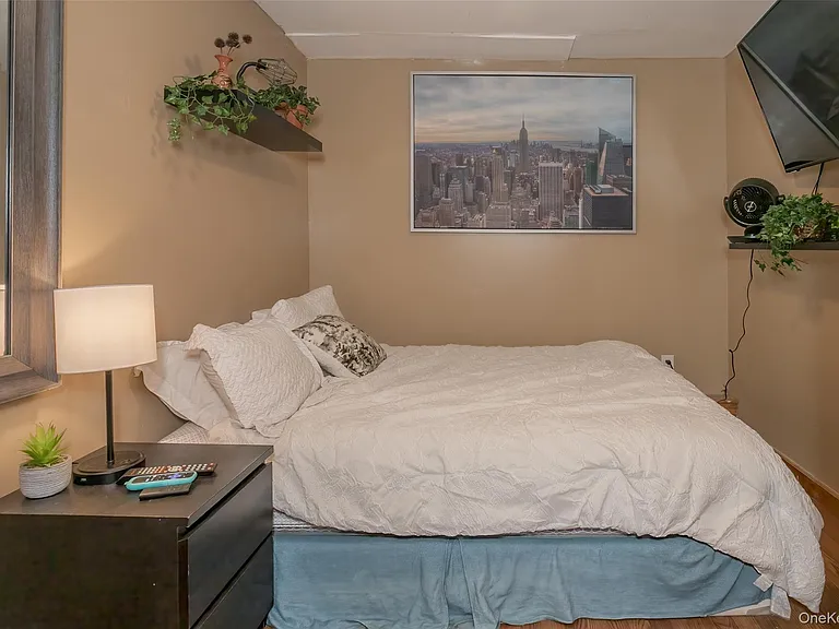 31 Main St #PENTHOUSE — Photo 17