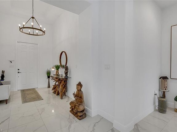 3rd image of 5016 Corrado AVE