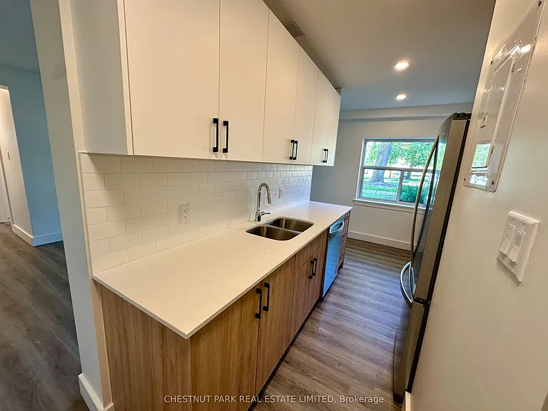 11 Wingreen Ct #1 — Photo 3