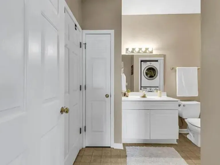 2030 Cross Gate Blvd #301 — Photo 31