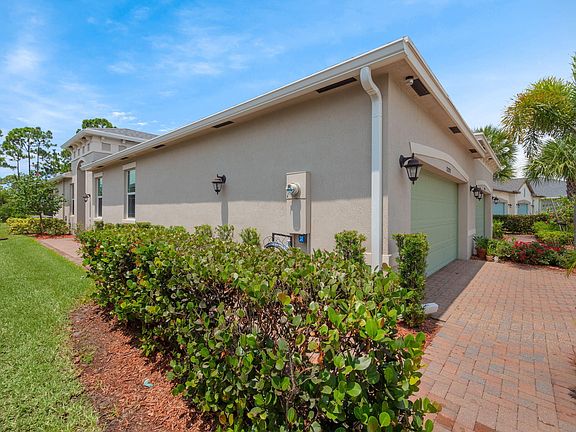 4th image of 12898 SW Lake Fern Circle
