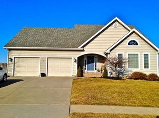 7632 SW 27th St, Topeka, KS 66614