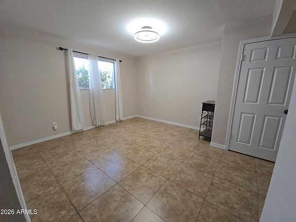 3rd image of 8114 W OSBORN Road