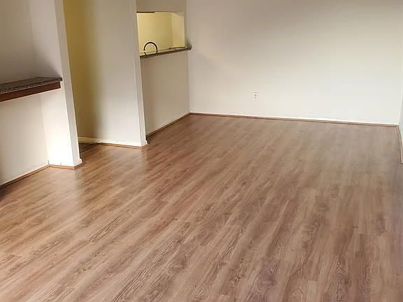 5th image of 9090 S Braeswood Blvd APT 58