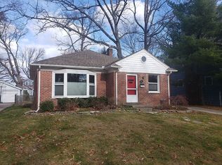 21 Devonshire Rd, Pleasant Ridge, MI 48069