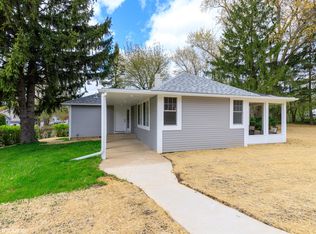310 S Highland Dr, Lakemoor, IL 60051