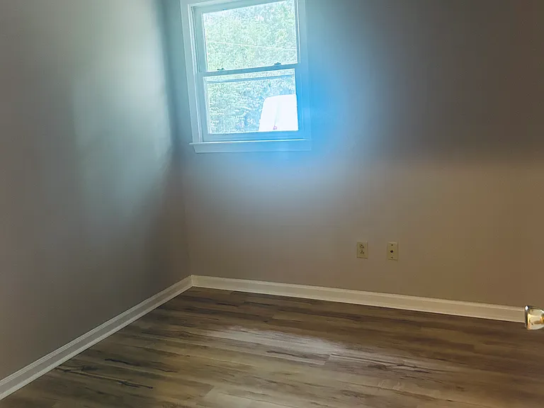 1418 Sharon Dr — Photo 11