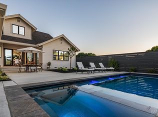 200 Old Rossi Pl, Healdsburg, CA 95448