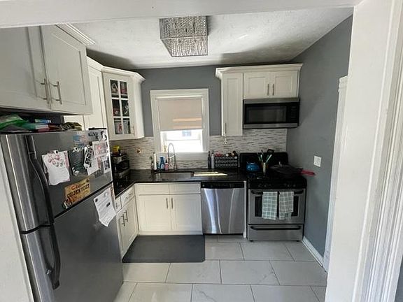 3rd image of 1427 Hopkins Ave
