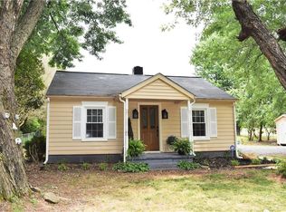 7833 Summerfield Rd, Summerfield, NC 27358