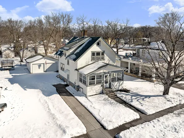 613 4th Ave SE, Waseca, MN 56093