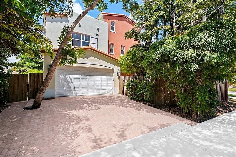 1st image of 1301 SW 8th Ave #1