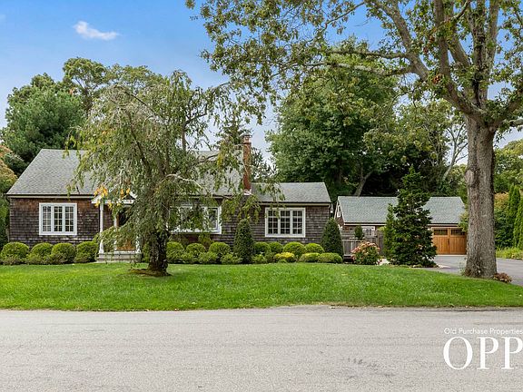 2nd image of 78 N Howells Point Rd