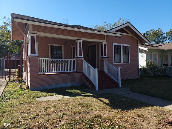 2nd image of 1138 W Magnolia Ave